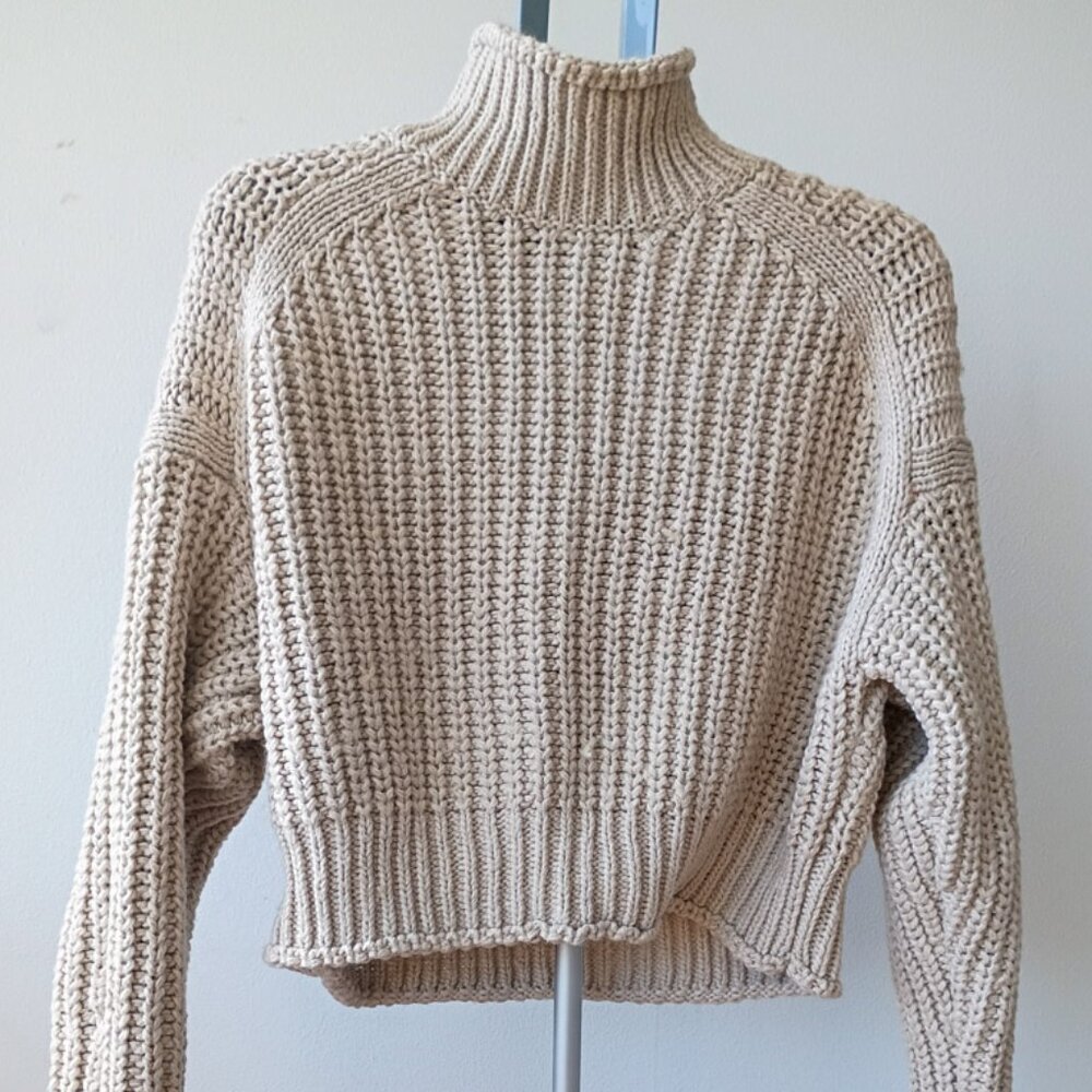 H&M Chunky Knit Sweater | Light Brown Pullover Long sleeve Sweater | Size M